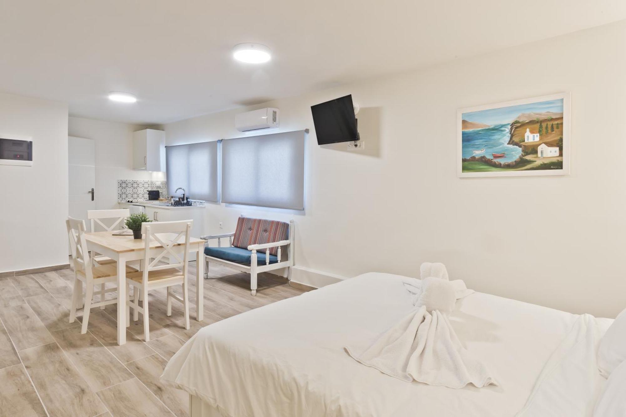 קרפאטוס Posidonia Luxury Suites מראה חיצוני תמונה