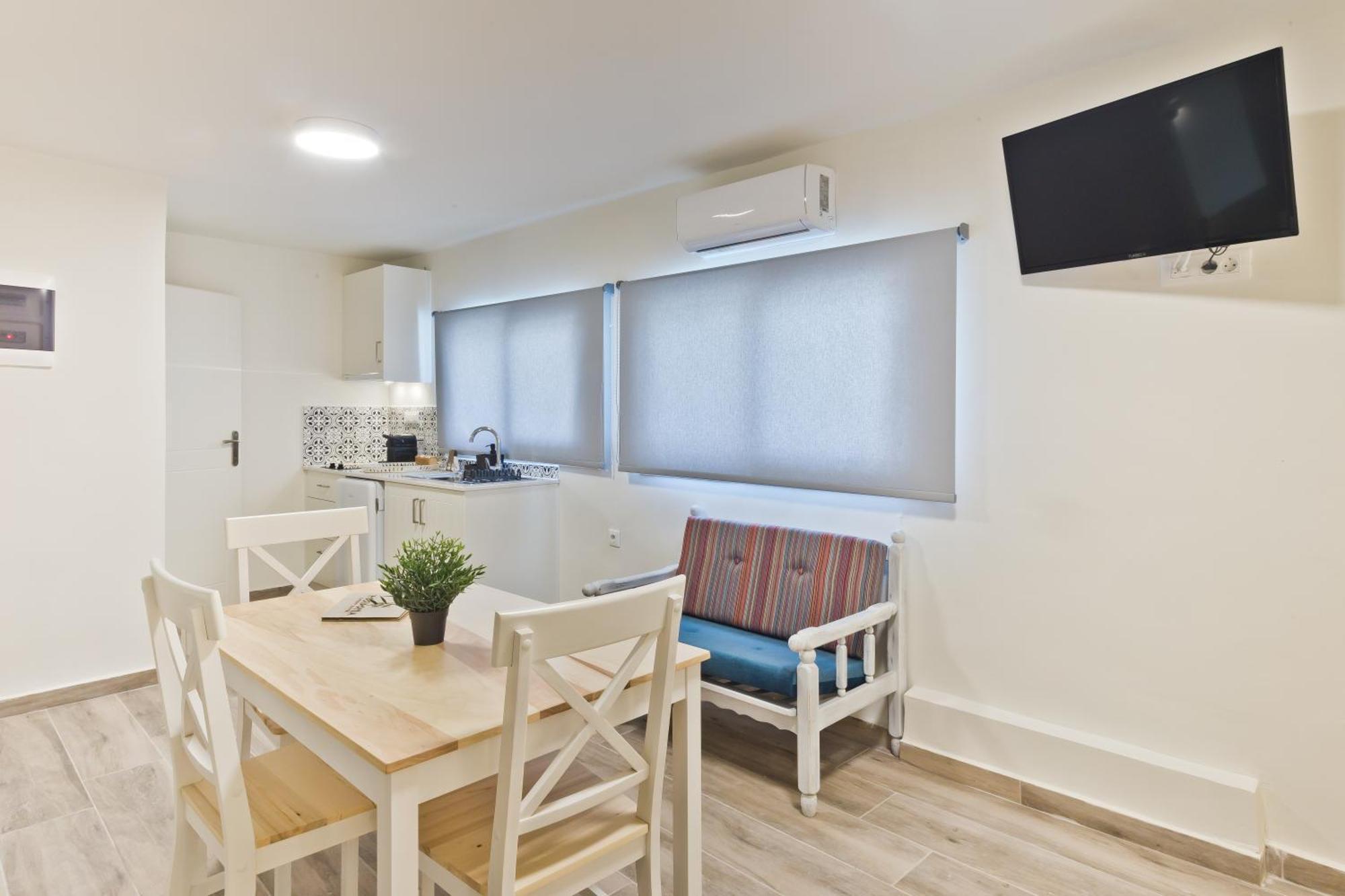 קרפאטוס Posidonia Luxury Suites מראה חיצוני תמונה