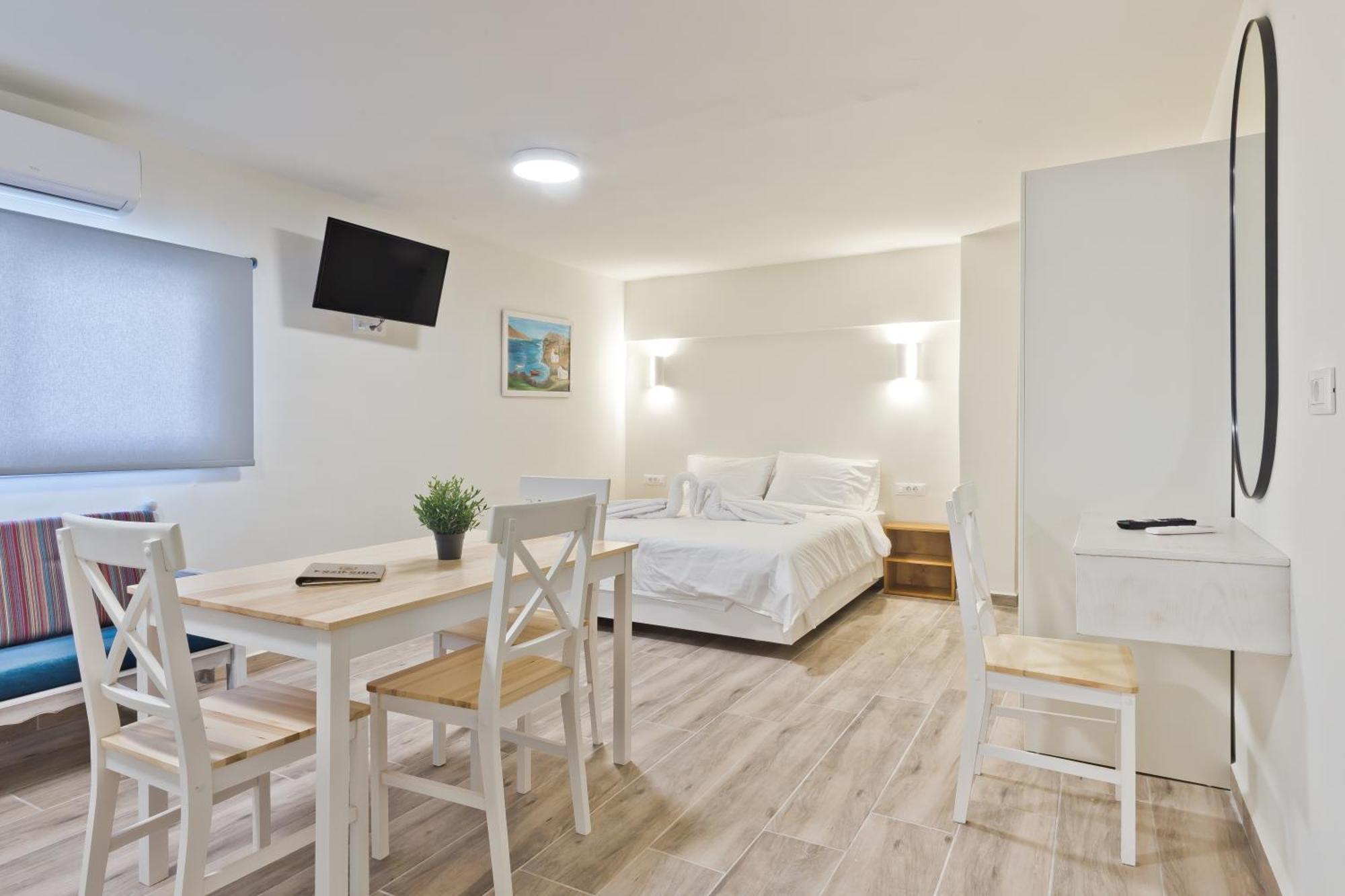 קרפאטוס Posidonia Luxury Suites מראה חיצוני תמונה